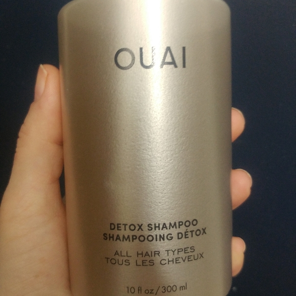 OUAI detox shampoo - Picture 1 of 2